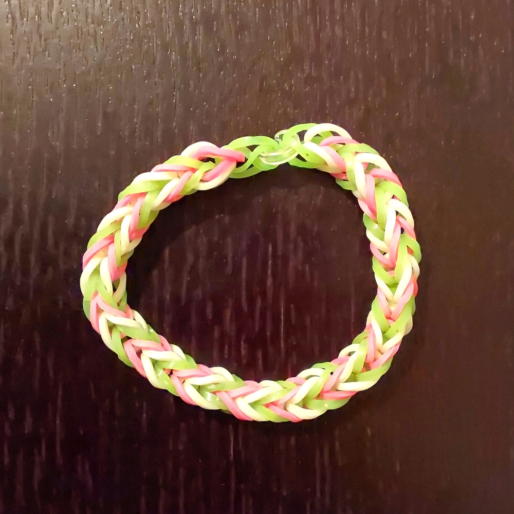 Fishtail bracelet